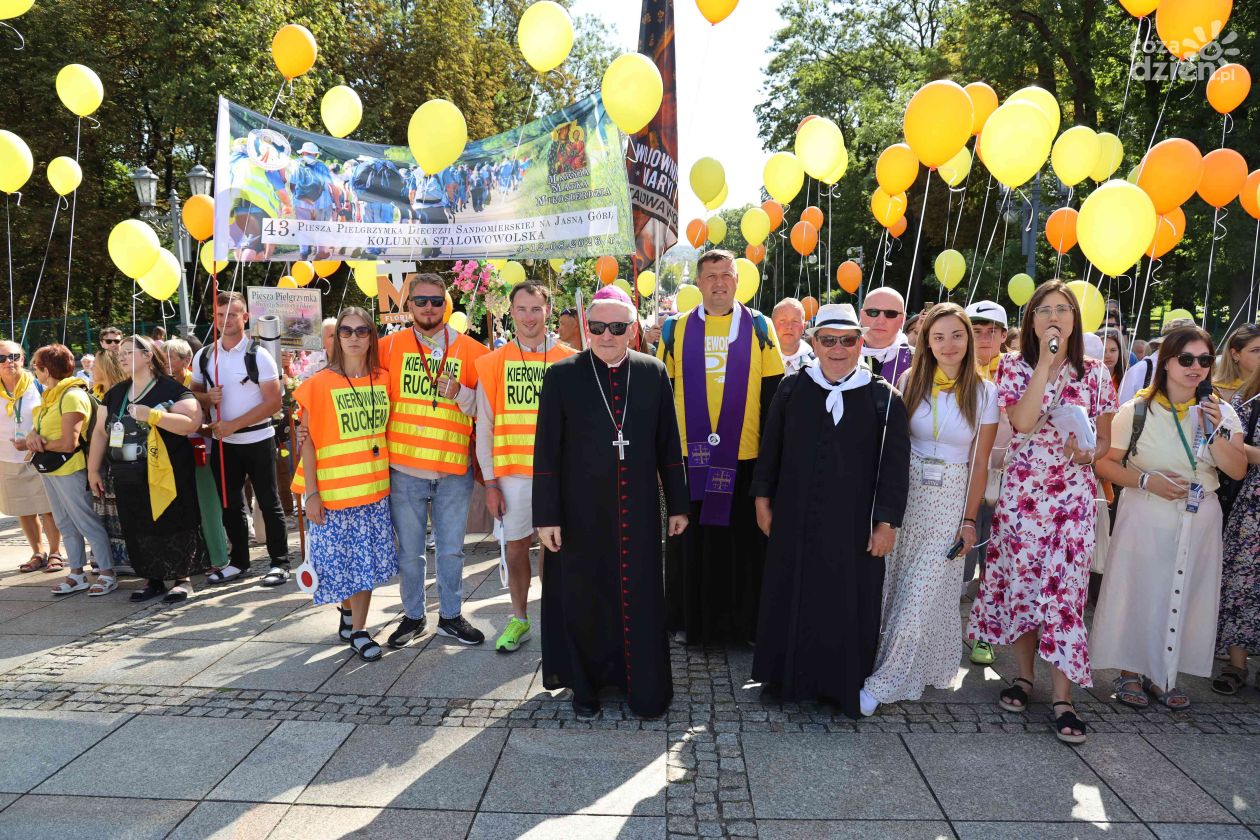 Ponad 2 tysiące pątników dotarło na Jasną Górę. Zakończyła się 43. Piesza Pielgrzymka Diecezji Sandomierskiej