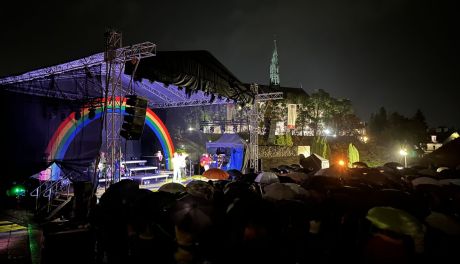Ralph Kaminski wystąpił w Sandomierzu. Koncert przerwała burza. „Został ogromny niedosyt”
