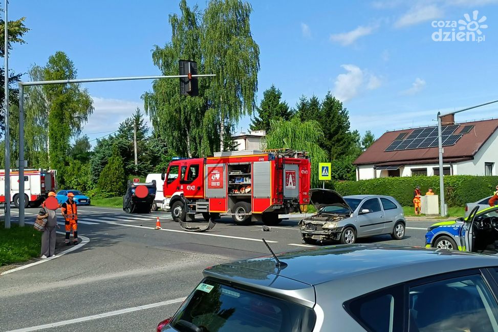 Zdarzenie drogowe na DK77 w Sandomierzu. Tworzą się duże korki