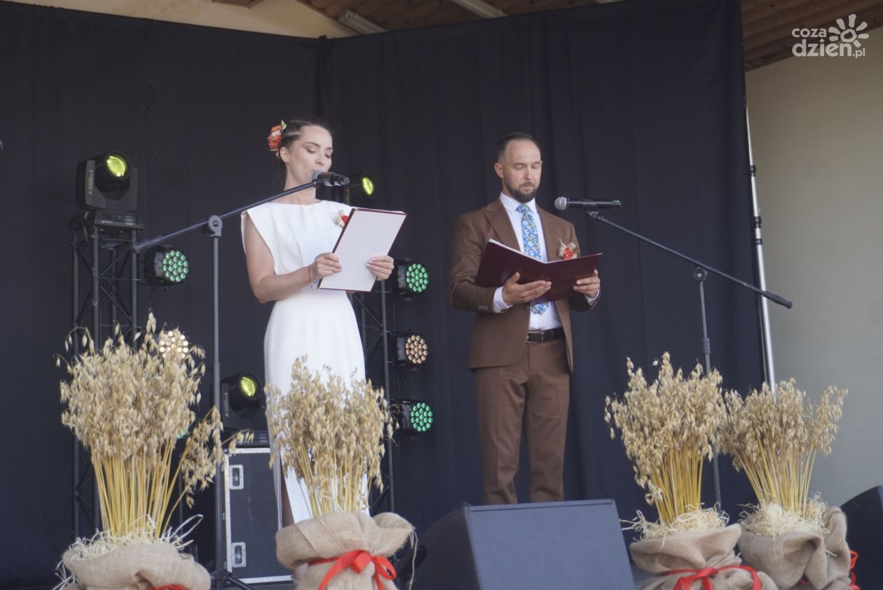 Dożynki w Łoniowie. Podziękowali za plony i pracę rolników (ZDJĘCIA)