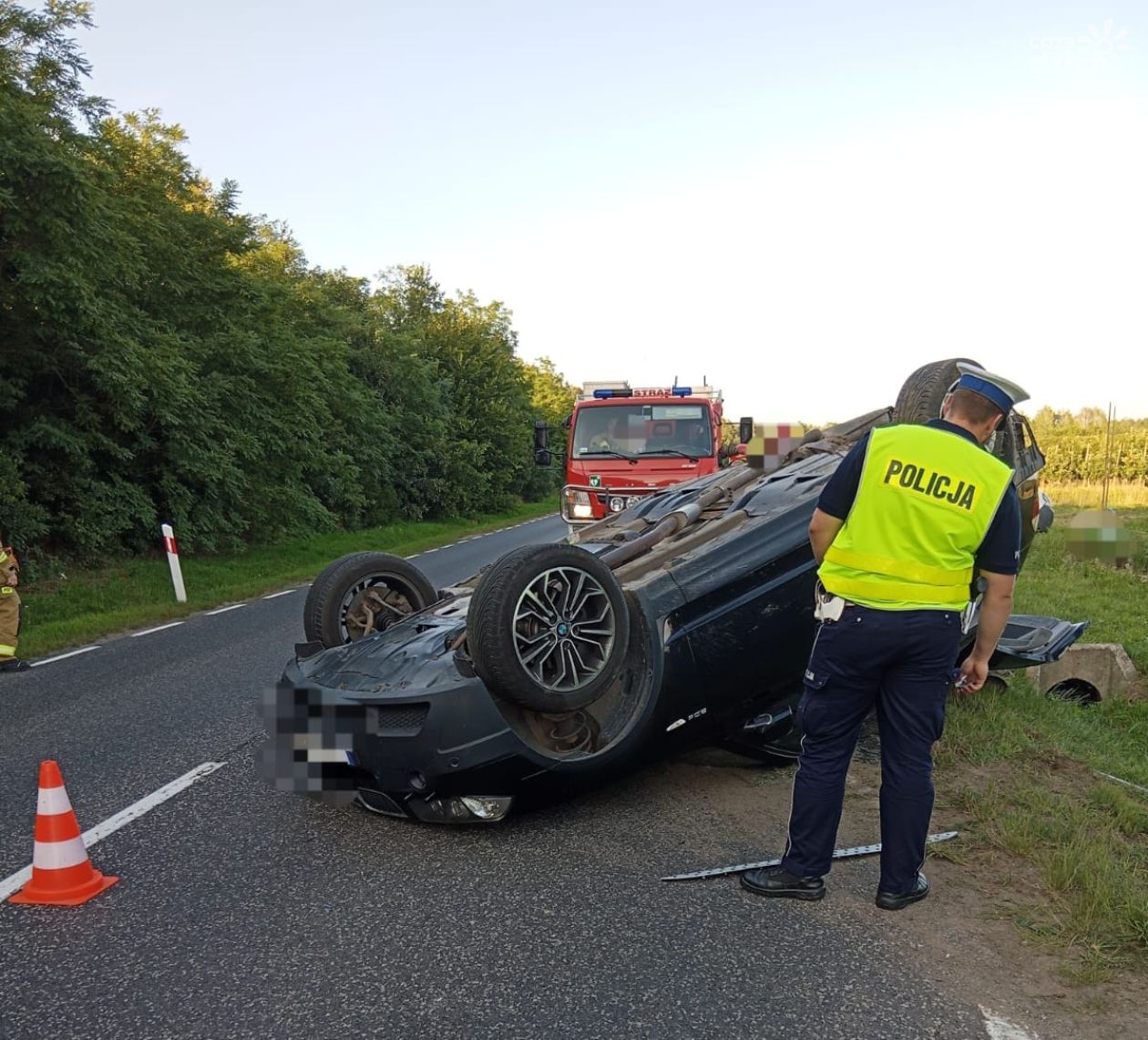 Wypadek w Skrzypaczowicach na DK79. Jedna osoba przewieziona do szpitala