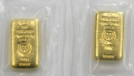 Włamali się do domu i ukradli złoto oraz biżuterię. Straty oszacowano na blisko 300 tysięcy złotych