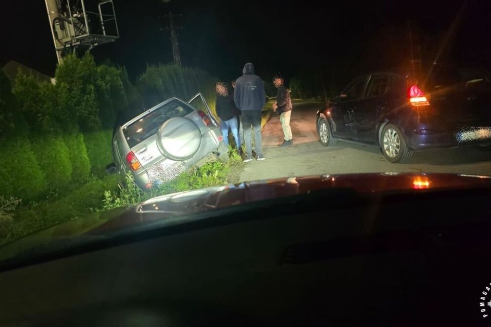 Policjanci po służbie zatrzymali dwóch nietrzeźwych kierowców. Obaj mieli około 3 promili