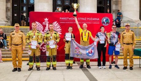 Strażacy z Podkarpacia najlepsi w Polsce. Pokonali 30 pięter w pełnym ekwipunku