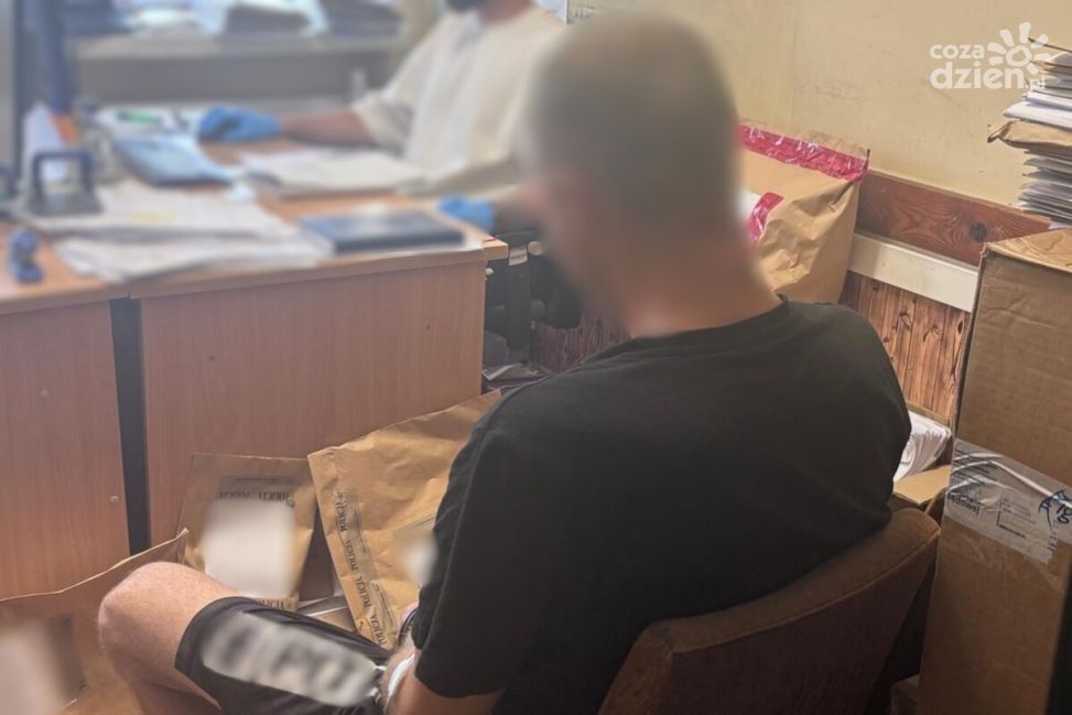 Dwaj mężczyźni z zarzutami po kradzieżach w tarnobrzeskiej drogerii