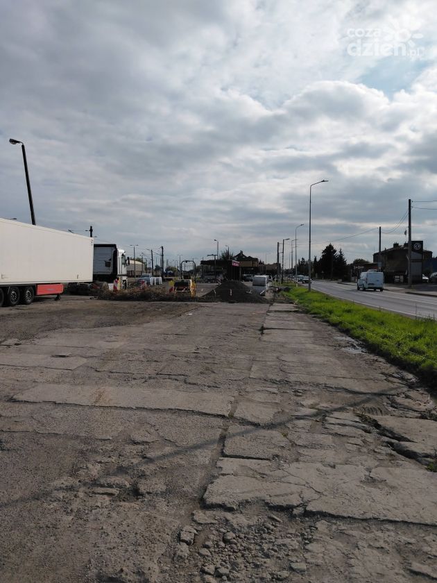 Nowy parking na prawobrzeżnej części Sandomierza. Koniec z dziurami i błotem