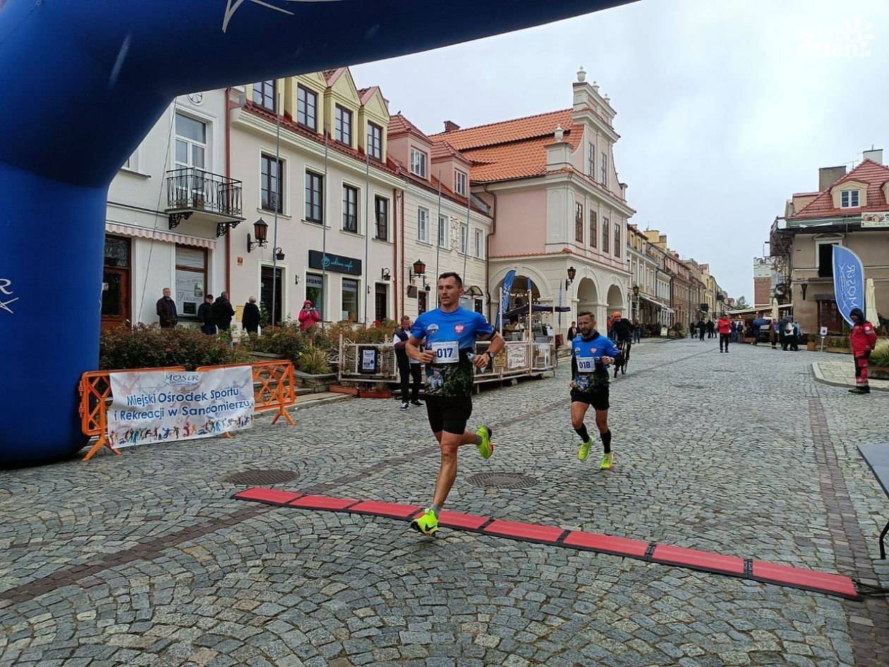 V Sandomierska Jesienna Dycha już 17 października. Bieg na 10 kilometrów i Nordic Walking