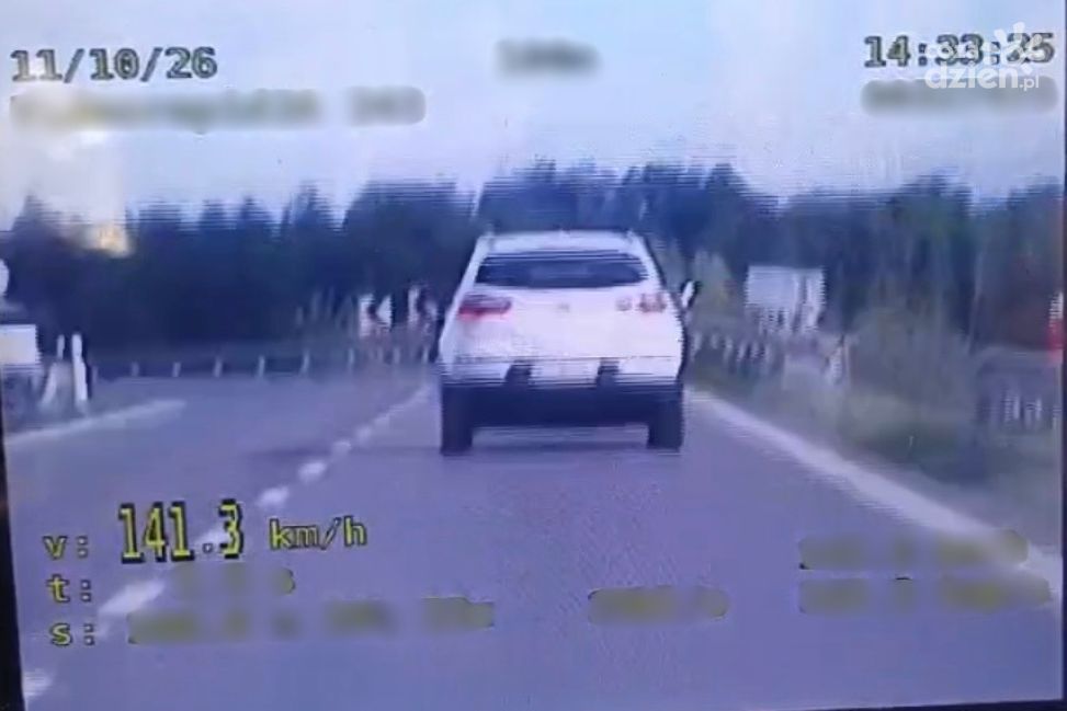 Jechał 141 km/h w Stalach. 48-latek stracił prawo jazdy i dostał 4 tysiące złotych mandatu