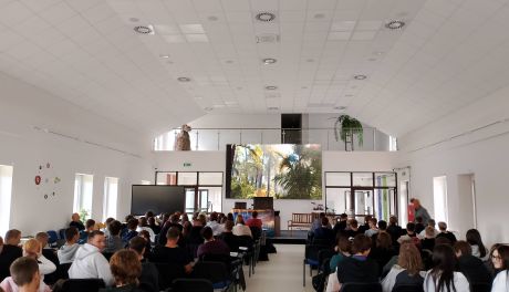 Uczniowie szkoły w Mokoszynie wzięli udział w warsztatach profilaktycznych. Rozmawiali o emocjach i relacjach