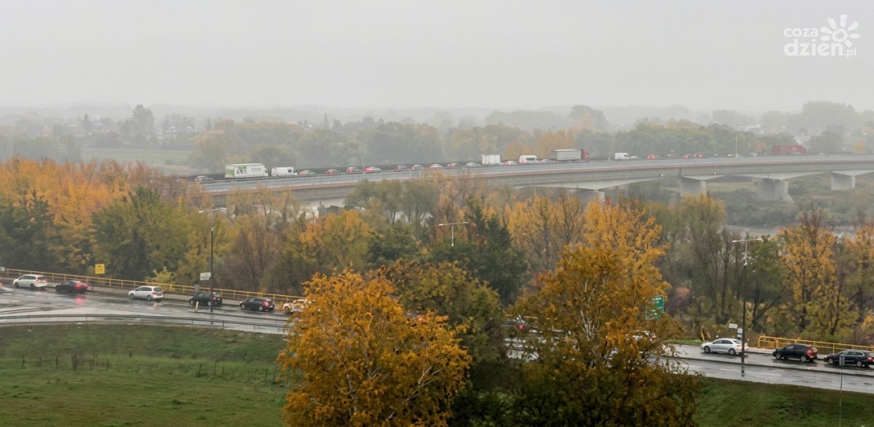 Sandomierz zakorkowany do wieczora. Samorządowcy apelują o trzeci etap Lwowskiej BIS